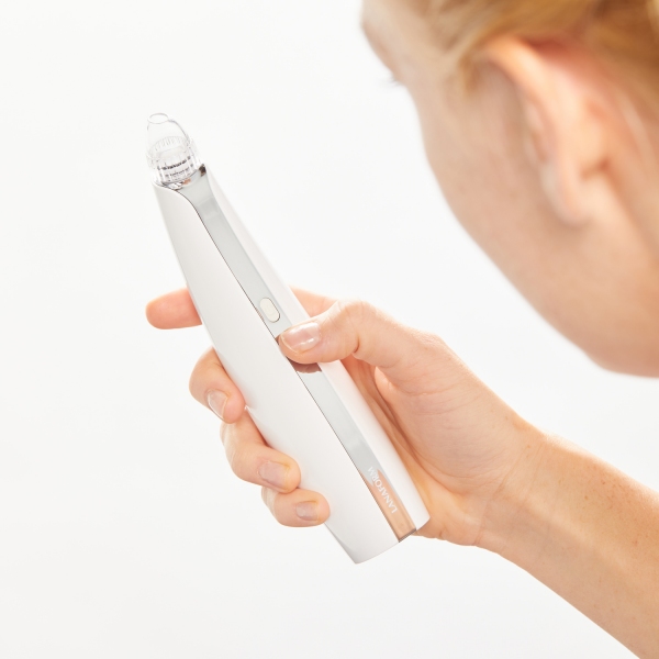 Naprava za odstranjevanje ogrcev in čiščenje obraza Lanaform Limpia